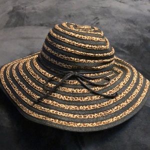 Cheetah floppy hat